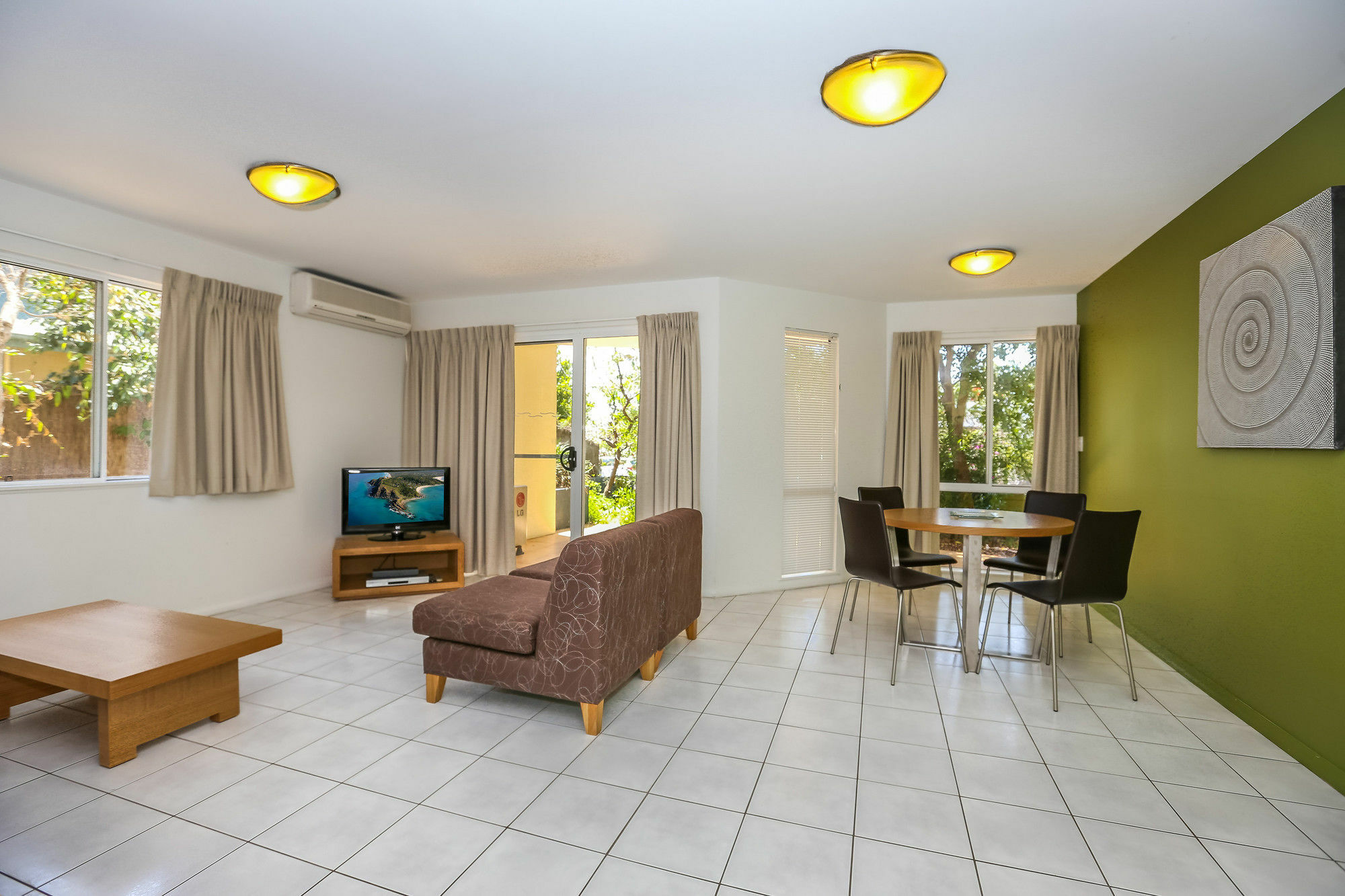 อีโค บีช รีสอร์ต Aparthotel ไบรอนเบย์ ภายนอก รูปภาพ